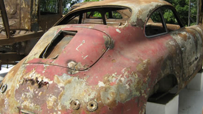 Illustration for article titled He Shot Up His Cadillac To Be Like Al Capone: Inside Pablo Escobar's Strange Car Collection
